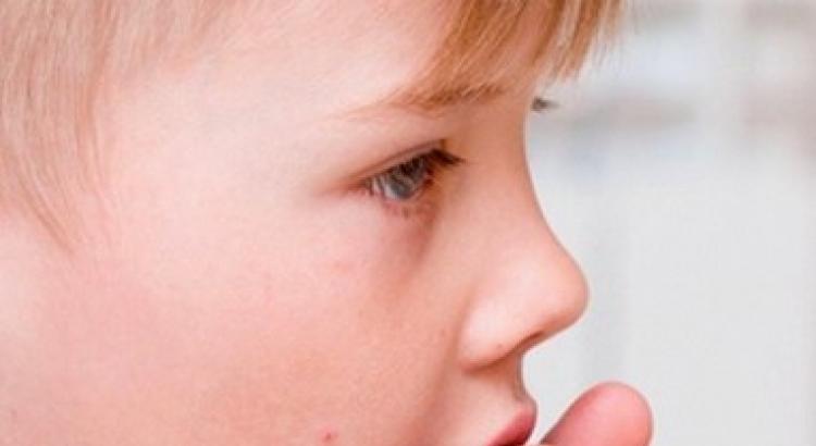 درمان سرفه پارس در کودکان Komarovsky سرفه پارس همراه با تب